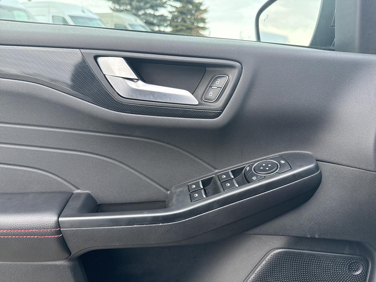 2025 Ford Escape Tech Pkg Cold Weather Pkg B-Cam Navi Photo