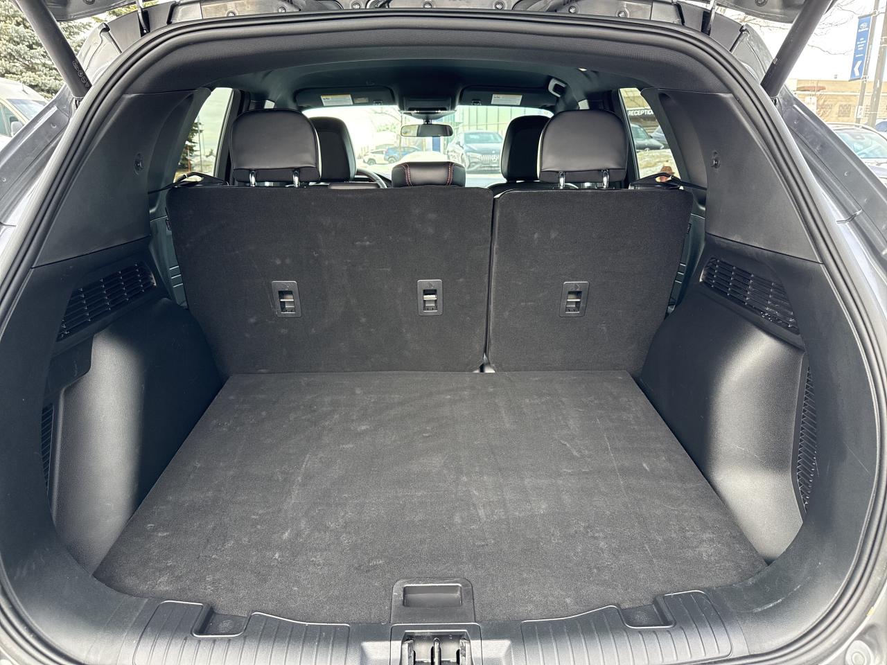 2025 Ford Escape ST-Line AWD Photo