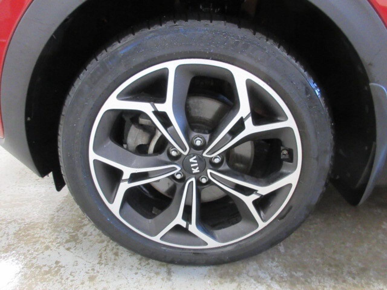 2022 Kia Sportage SX AWD, NAV, ROOF, LEATHER, APPLE/ANDROID, 84K! Photo