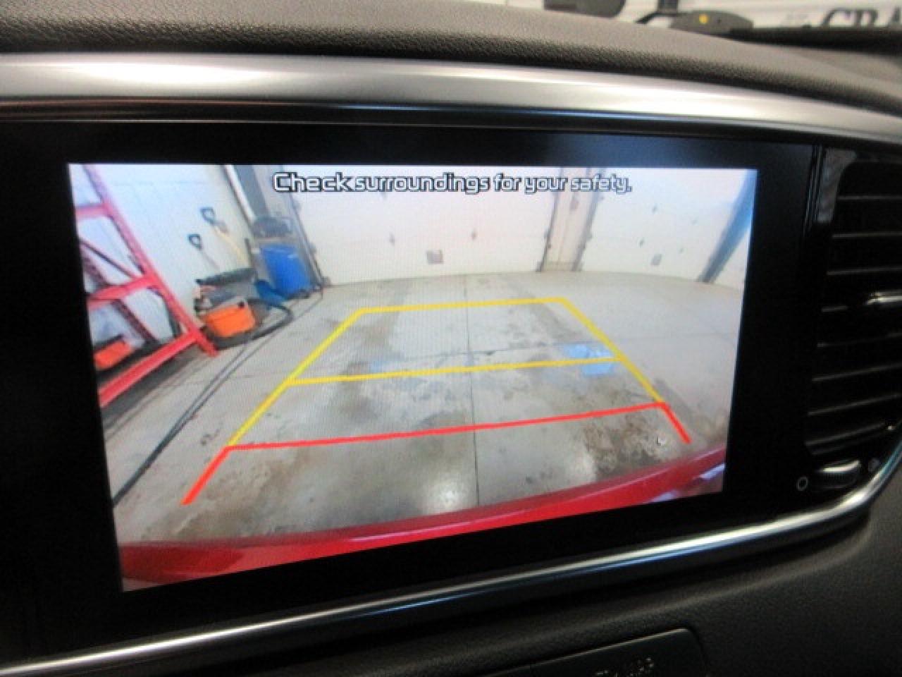 2022 Kia Sportage SX AWD, NAV, ROOF, LEATHER, APPLE/ANDROID, 84K! Photo