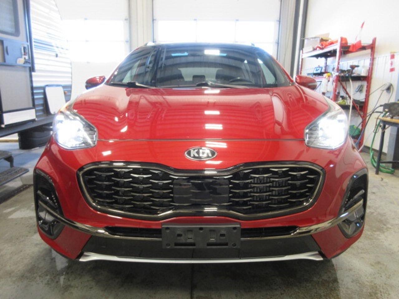 2022 Kia Sportage SX AWD, NAV, ROOF, LEATHER, APPLE/ANDROID, 84K! Photo