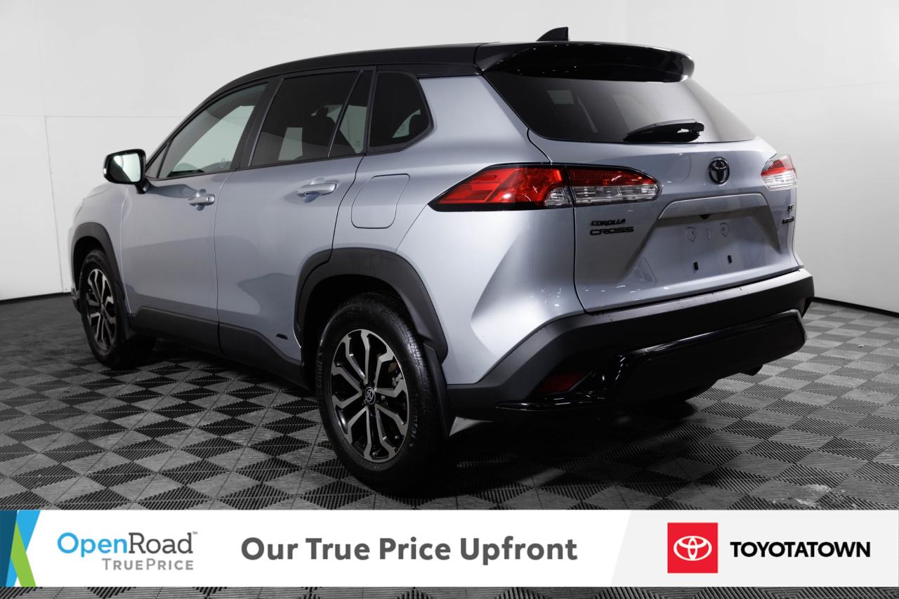 2023 Toyota Corolla Cross SE! CERTIFIED PRE OWNED! ACCIDENT FREE! ELIGIBLE F Photo3