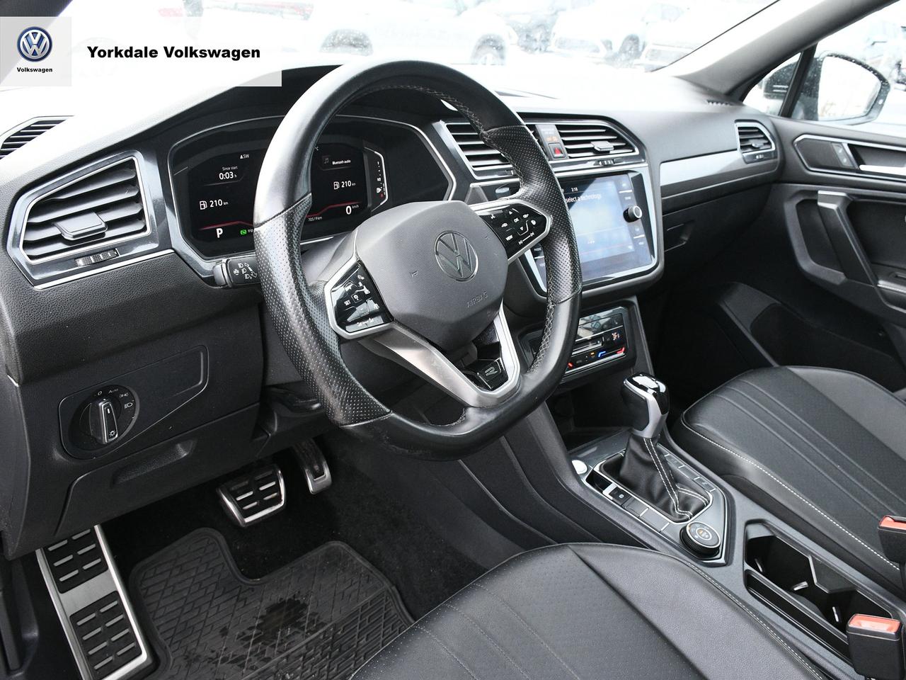 2023 Volkswagen Tiguan  Photo