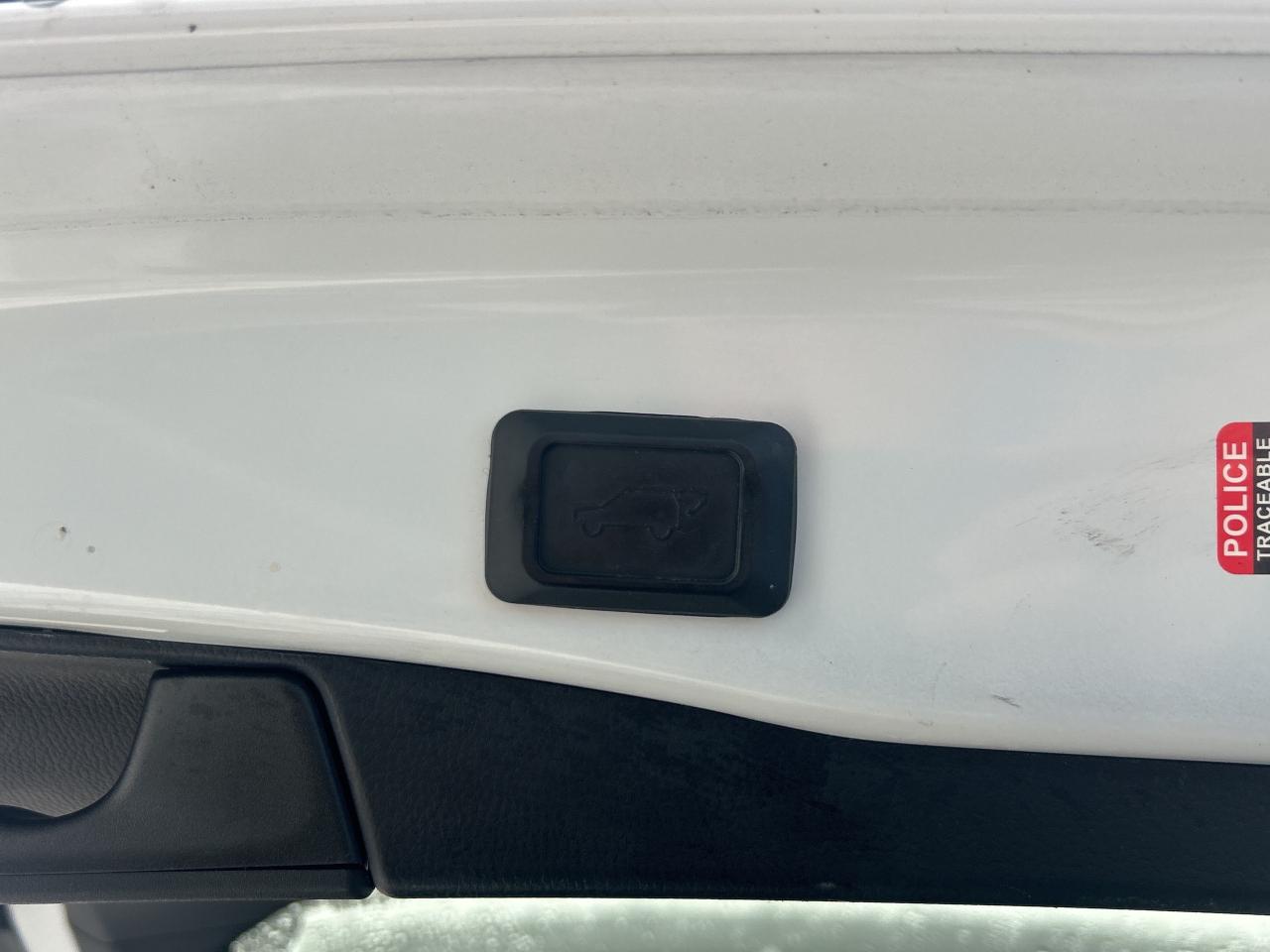 2021 Toyota RAV4 XLE Photo