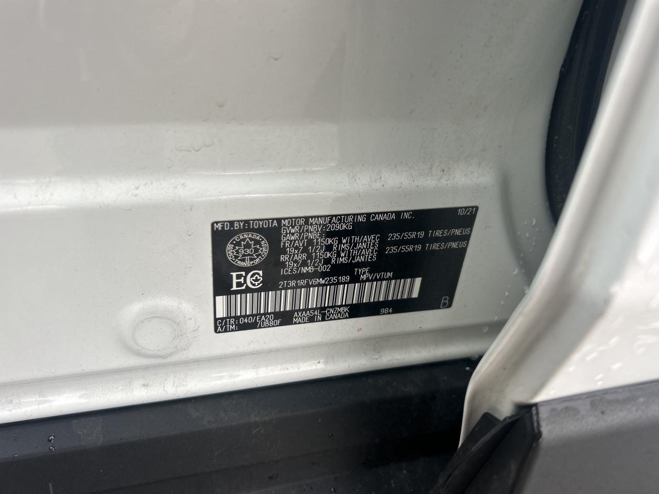 2021 Toyota RAV4 XLE Photo