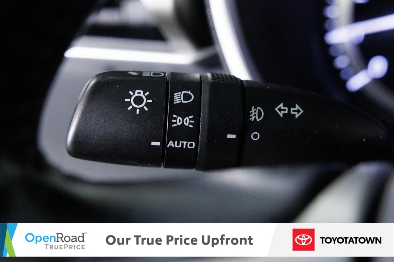 2022 Toyota Highlander XLE! CERTIFIED PRE OWNED! ACCIDENT FREE! ELIGIBLE Photo