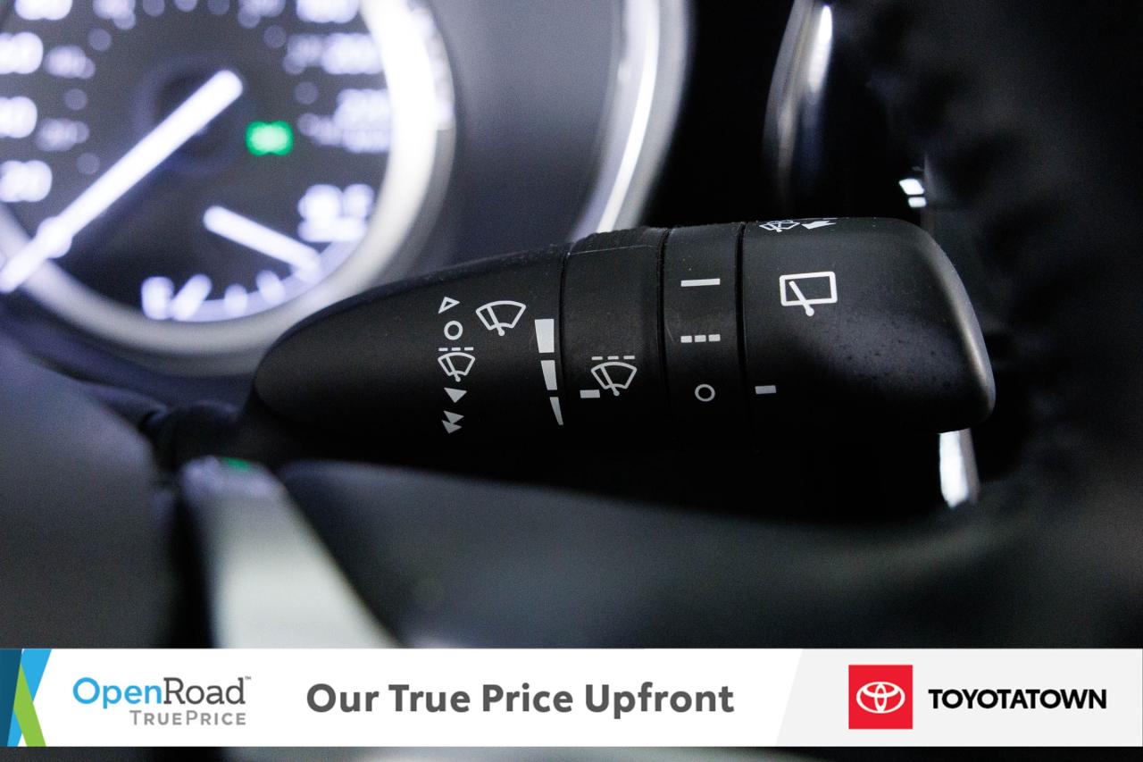 2022 Toyota Highlander XLE! CERTIFIED PRE OWNED! ACCIDENT FREE! ELIGIBLE Photo