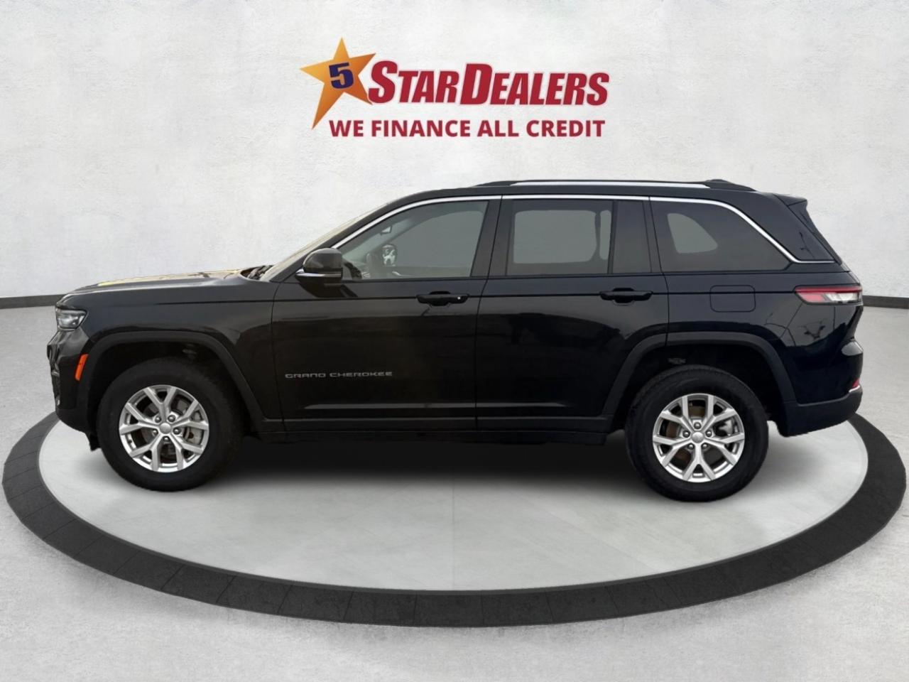 2023 Jeep Grand Cherokee NAV LEATHER HEATED SEATS! WE FINANCE ALL CREDIT! Photo