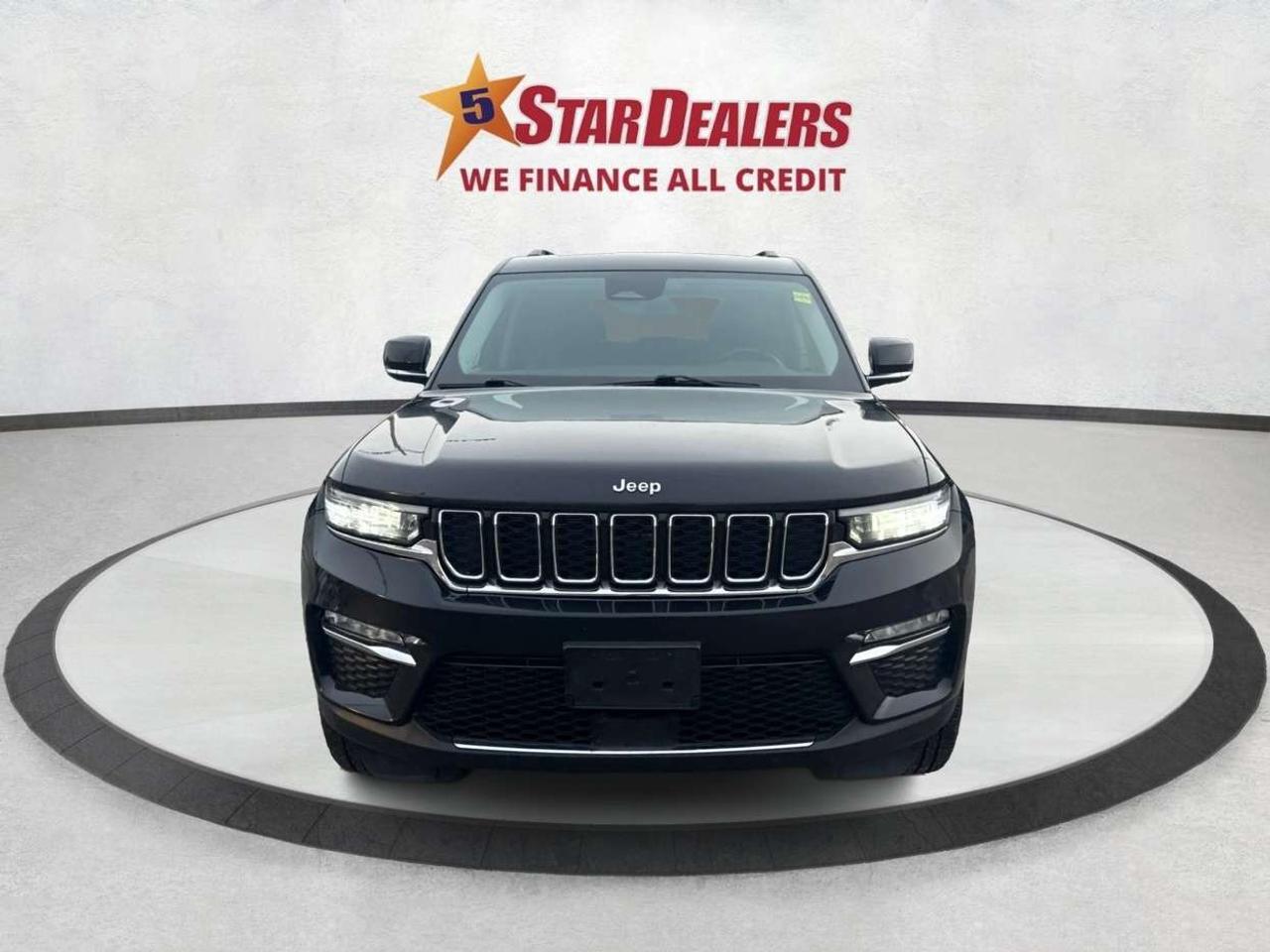 2023 Jeep Grand Cherokee NAV LEATHER VERY CLEAN ! WE FINANCE ALL CREDIT! Photo5
