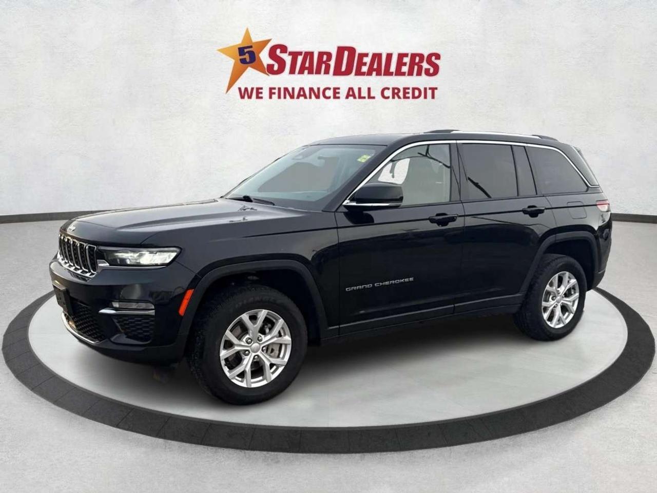 2023 Jeep Grand Cherokee NAV LEATHER VERY CLEAN ! WE FINANCE ALL CREDIT! Photo2
