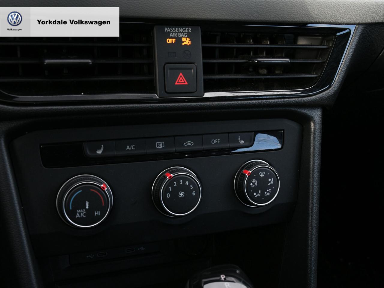 2022 Volkswagen Taos  Photo