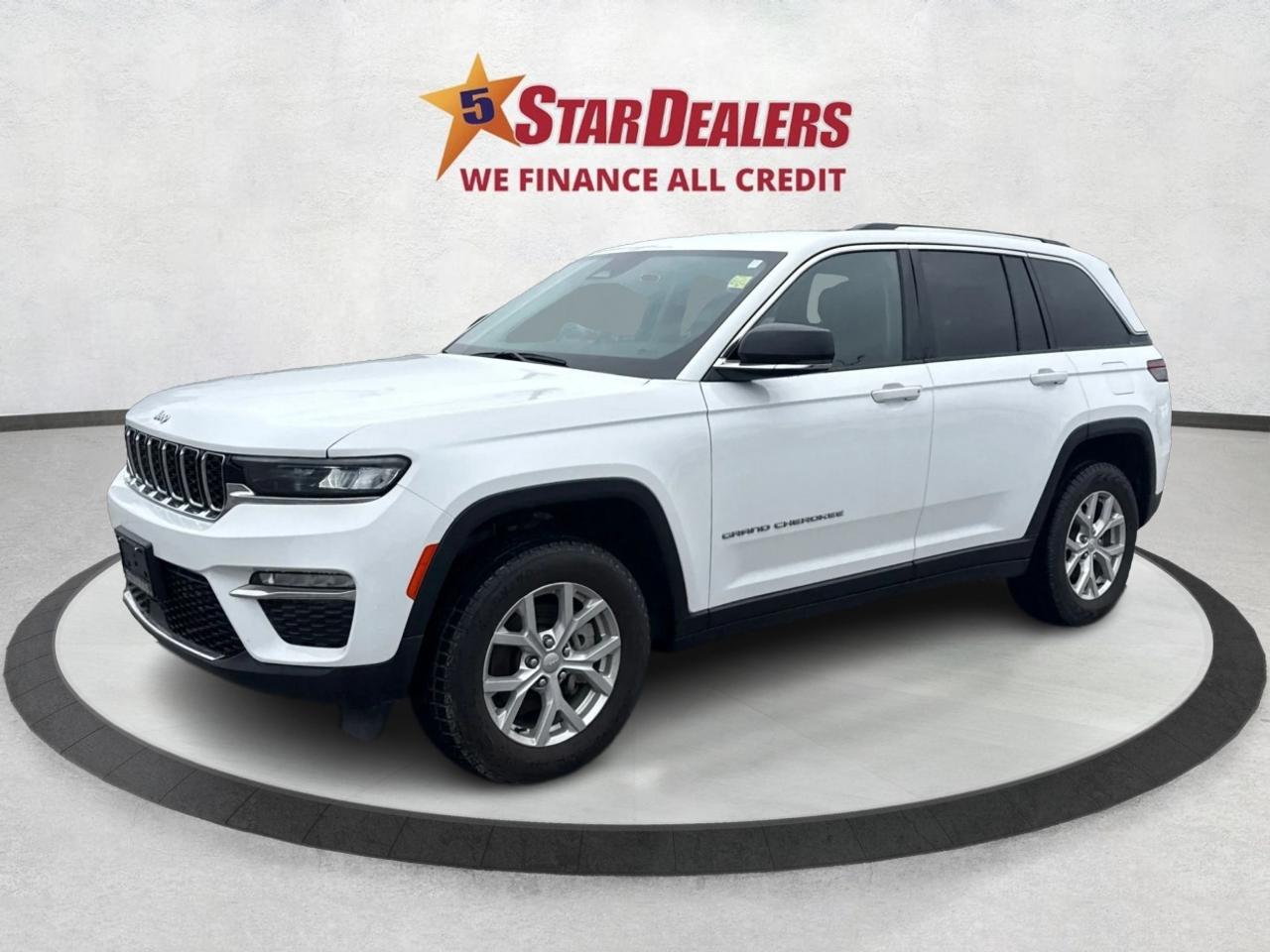 2023 Jeep Grand Cherokee NAV LEATHER HEATED SEATS! WE FINANCE ALL CREDIT! Photo2