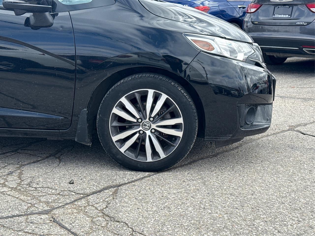 2017 Honda Fit LEATHER SUNROOF CERTIFIED  WE FINANCE ALL CREDIT! Photo