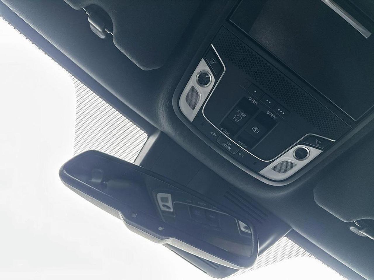 2020 Honda CR-V Touring Photo