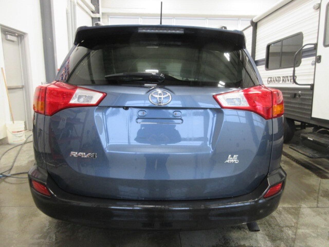 2013 Toyota RAV4 AWD LE, AUTO, A/C, BT, CAMERA, JUST 101K! Photo