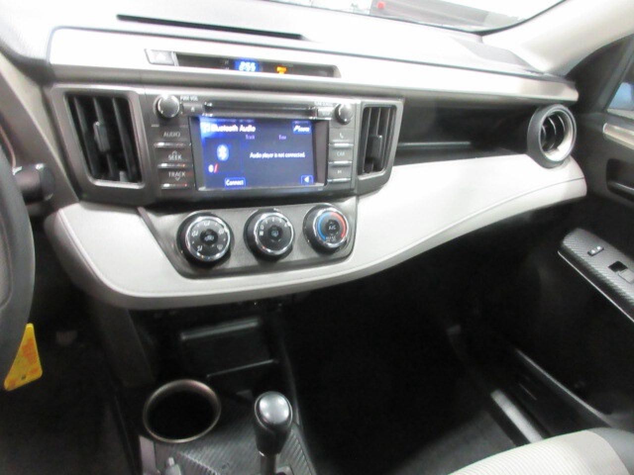 2013 Toyota RAV4 AWD LE, AUTO, A/C, BT, CAMERA, JUST 101K! Photo