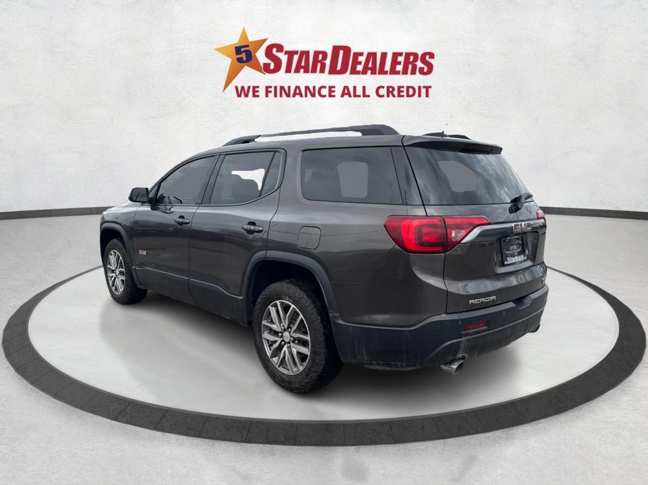 2019 GMC Acadia AWD 7 PASS HEATED SEATS! WE FINANCE ALL CREDIT! Photo