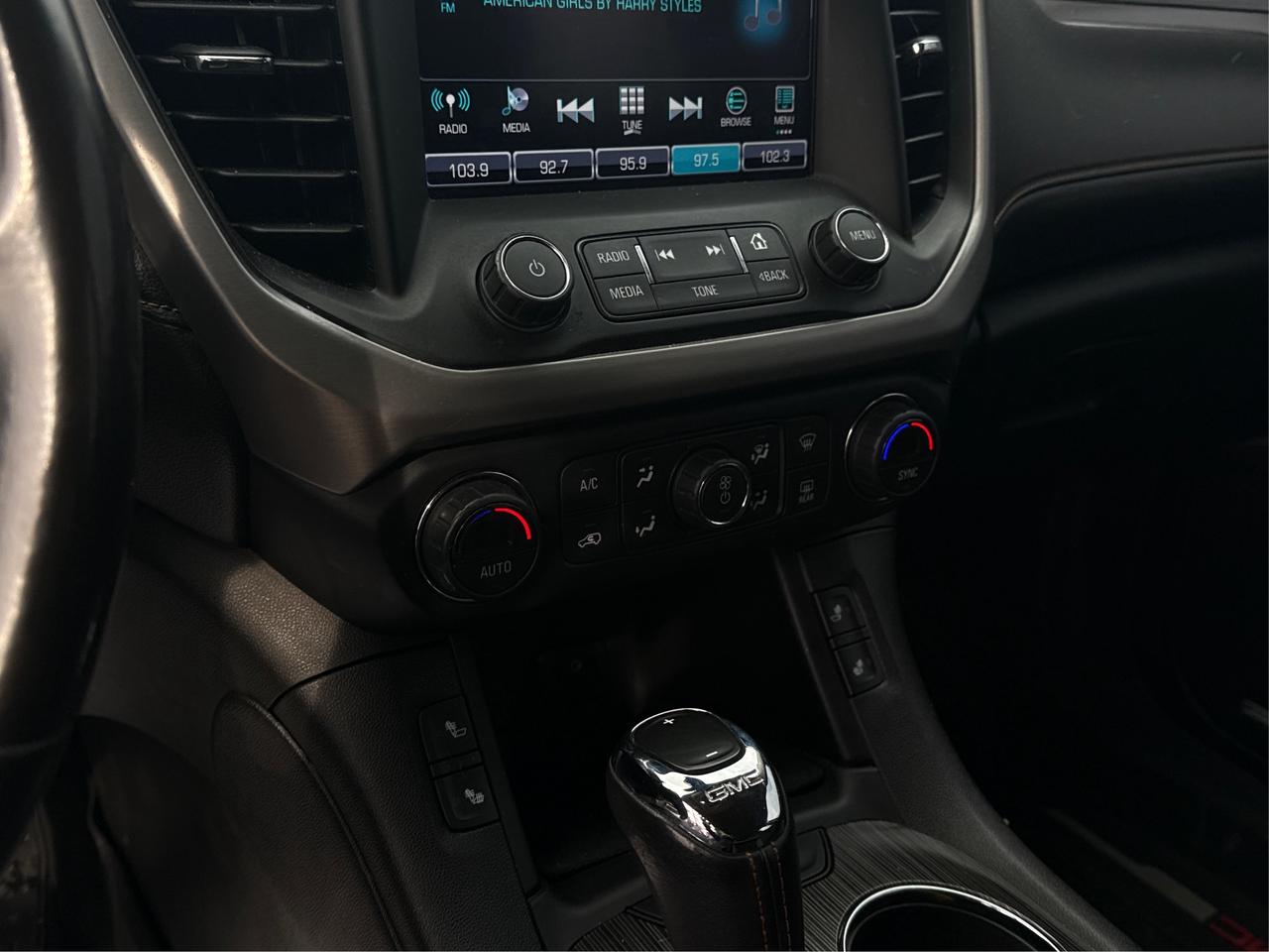 2019 GMC Acadia AWD 7 PASS HEATED SEATS! WE FINANCE ALL CREDIT! Photo