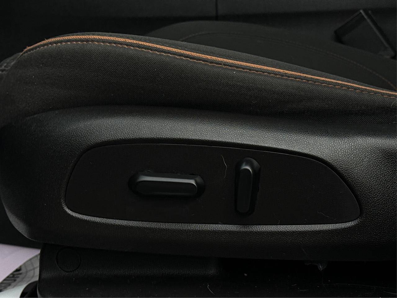 2019 GMC Acadia AWD 7 PASS HEATED SEATS! WE FINANCE ALL CREDIT! Photo