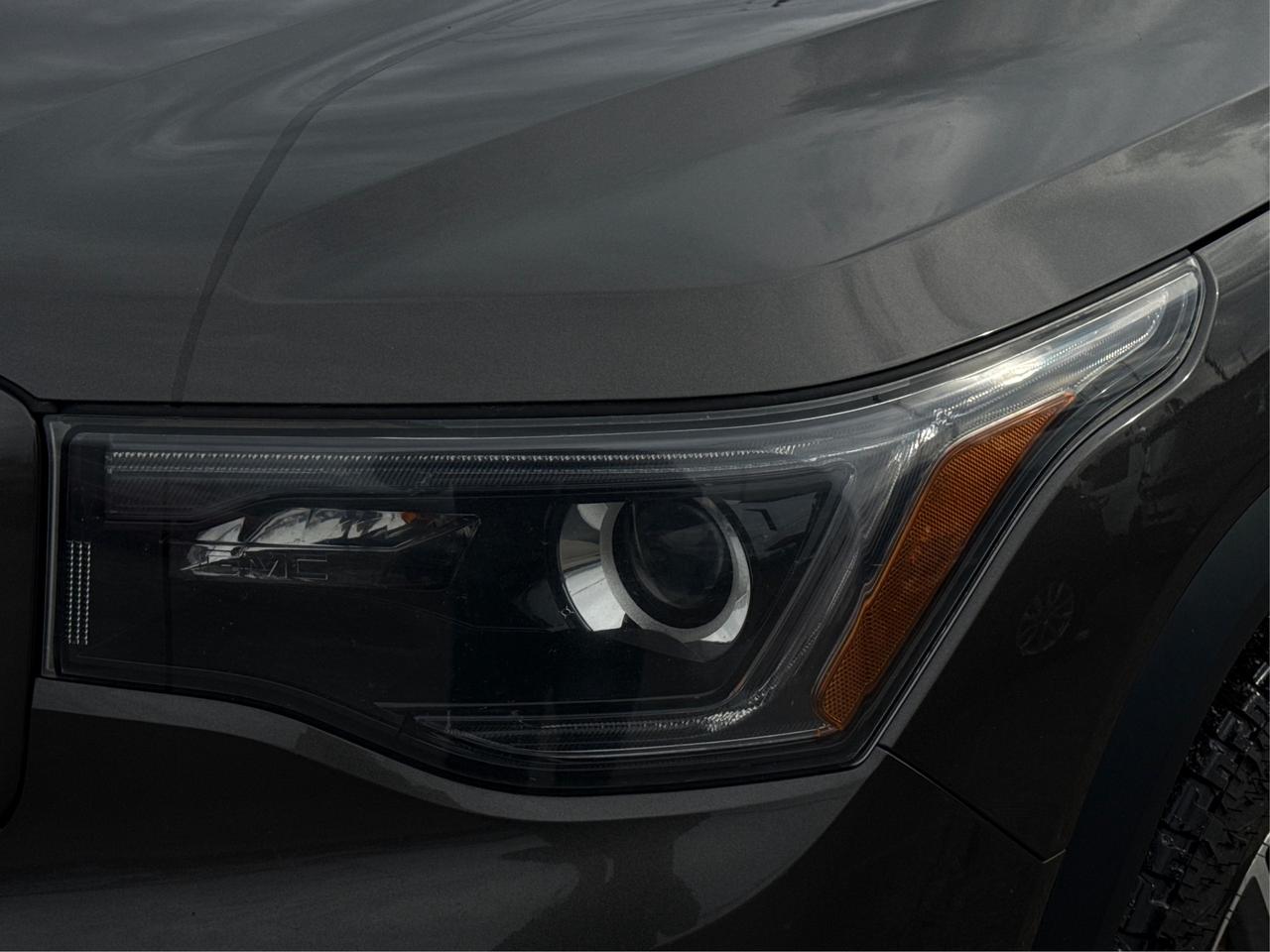 2019 GMC Acadia AWD 7 PASS HEATED SEATS! WE FINANCE ALL CREDIT! Photo