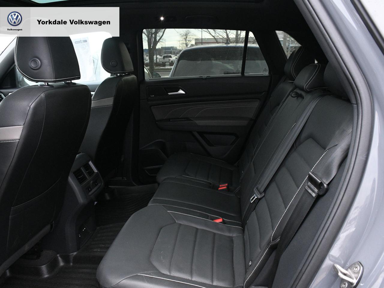 2023 Volkswagen Atlas Cross Sport  Photo