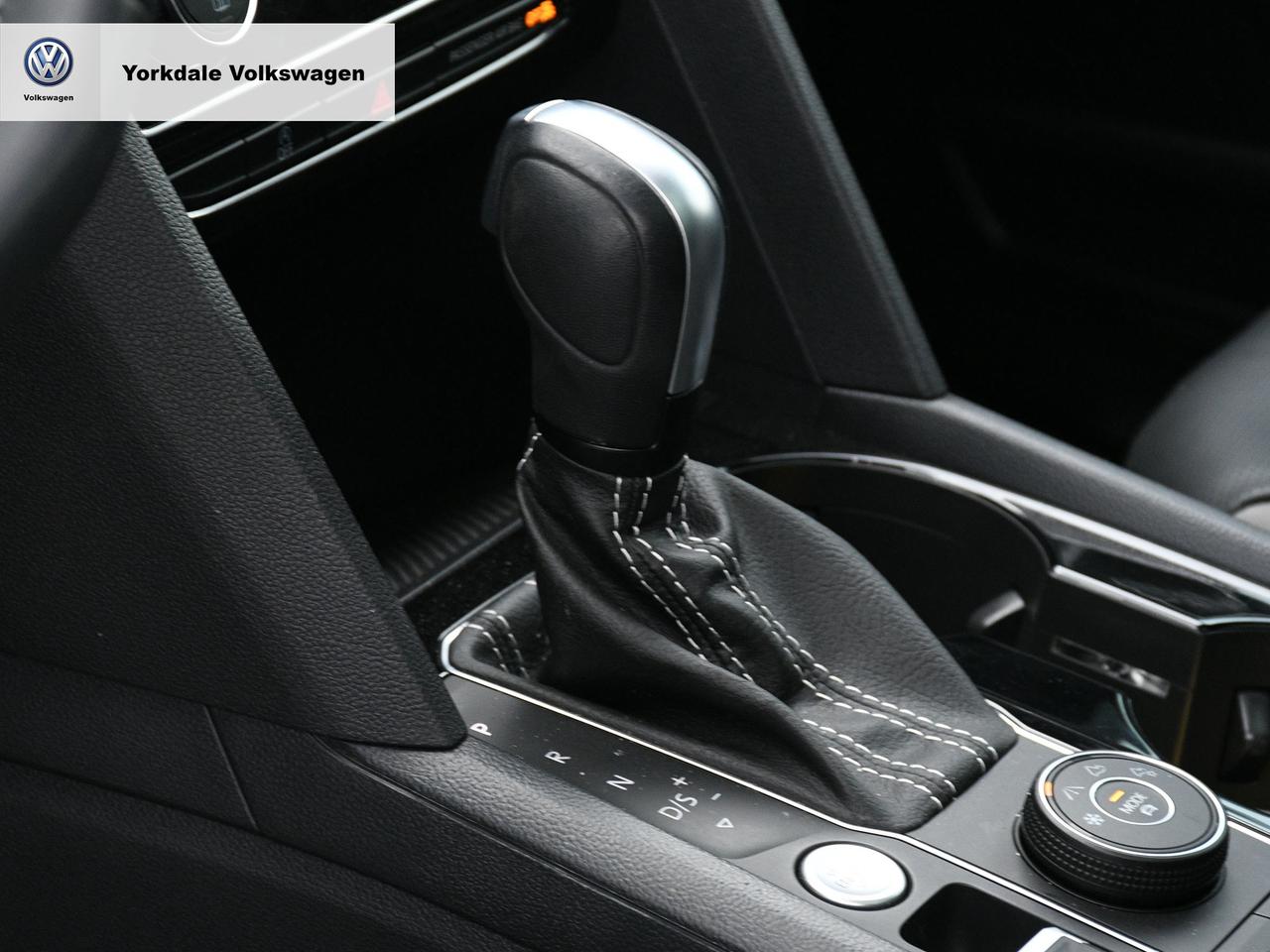 2023 Volkswagen Atlas Cross Sport  Photo