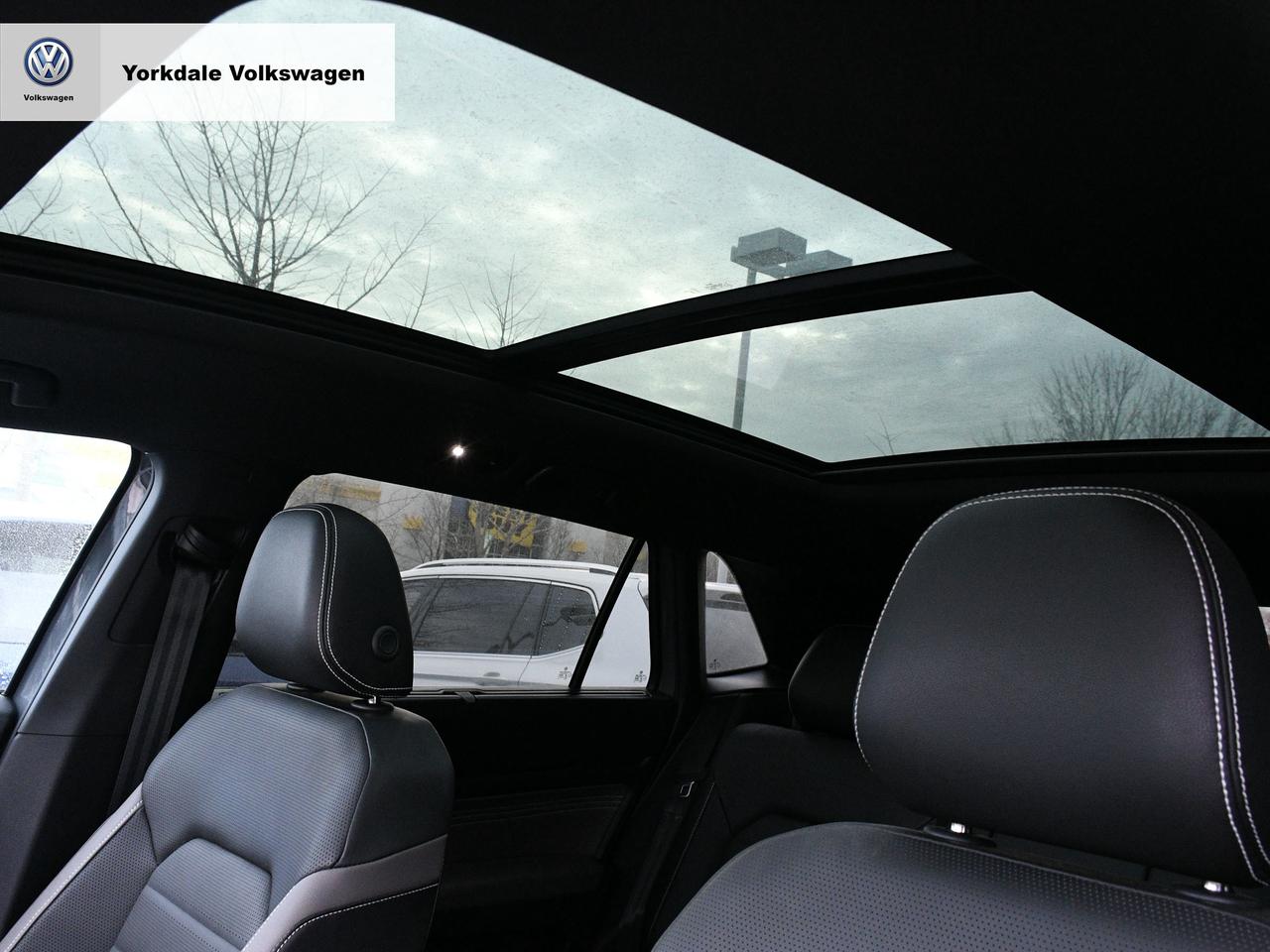 2023 Volkswagen Atlas Cross Sport  Photo