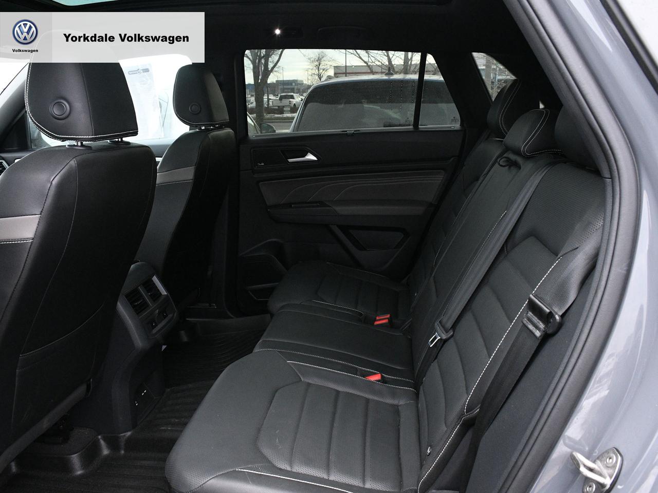 2023 Volkswagen Atlas Cross Sport  Photo