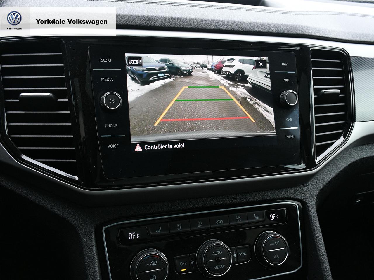 2023 Volkswagen Atlas Cross Sport  Photo