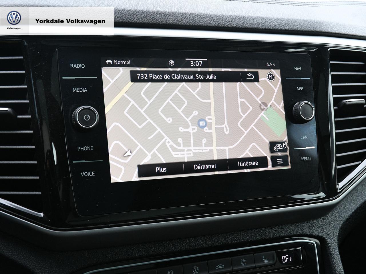 2023 Volkswagen Atlas Cross Sport  Photo