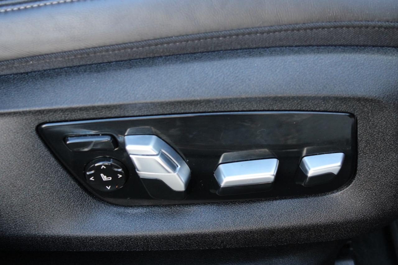 2021 BMW 5 Series 540i xDrive M PKG No Accident Massage Seats Photo