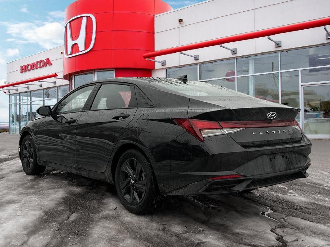 2023 Hyundai Elantra Preferred Photo