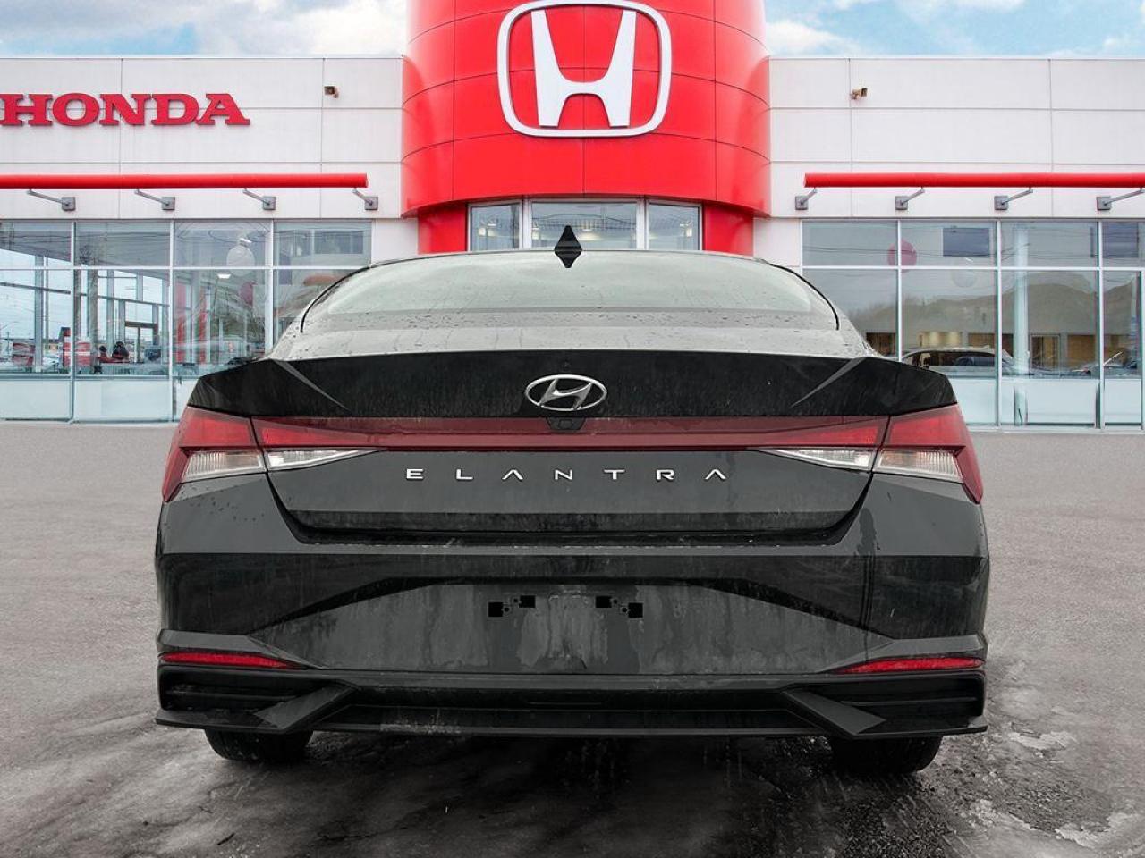 2023 Hyundai Elantra Preferred Photo