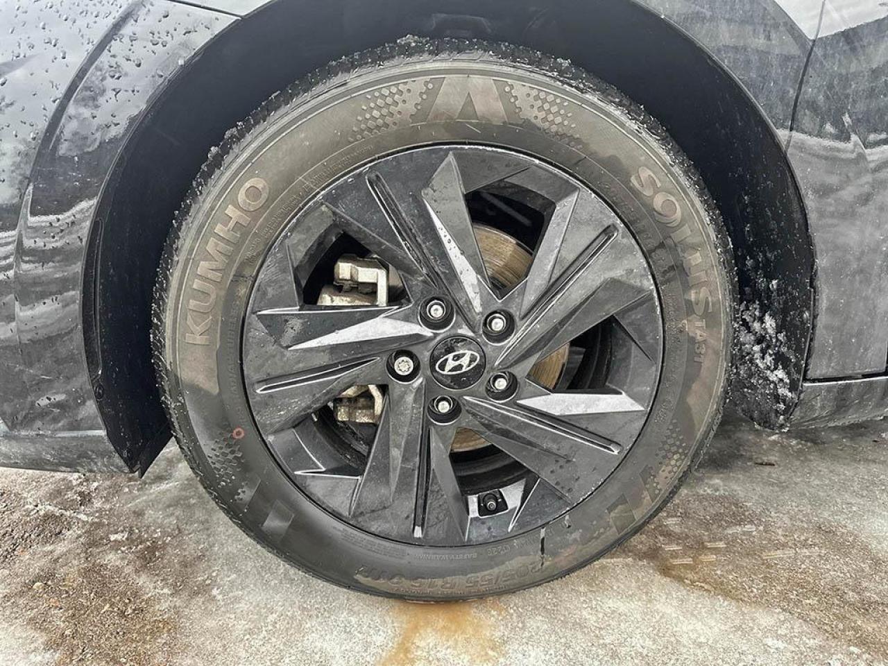 2023 Hyundai Elantra Preferred Photo