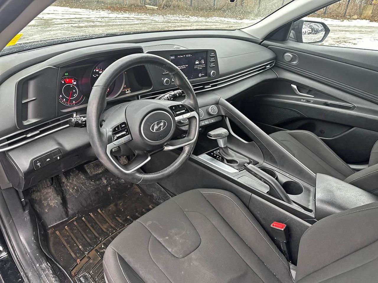 2023 Hyundai Elantra Preferred Photo