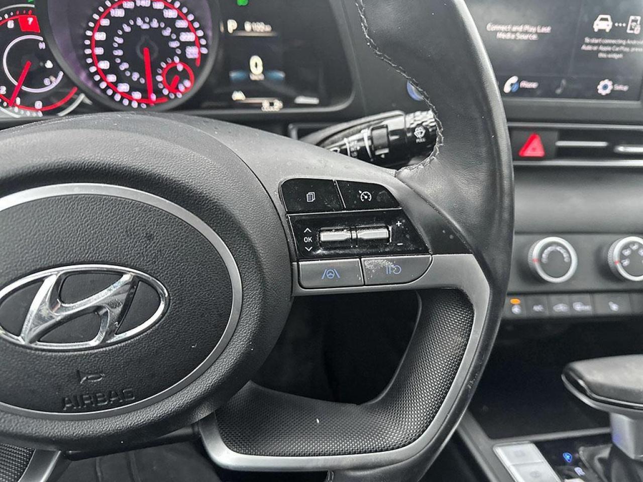 2023 Hyundai Elantra Preferred Photo