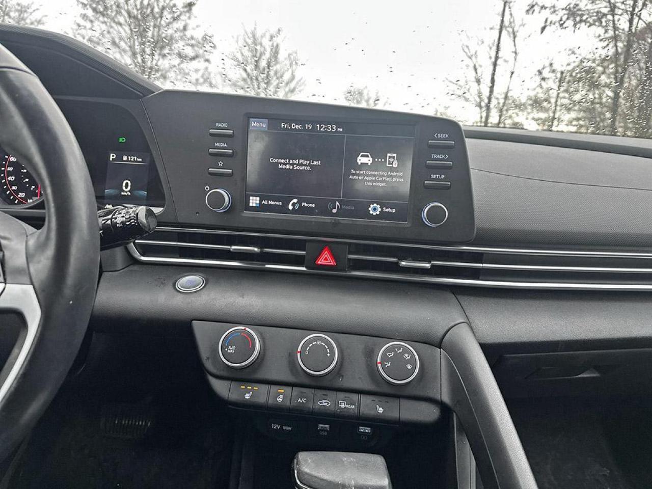 2023 Hyundai Elantra Preferred Photo
