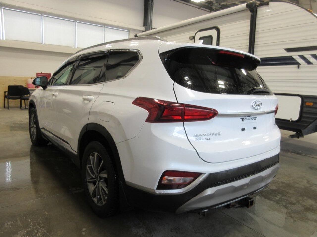 2019 Hyundai Santa Fe PREFERRED AWD, HTD. SEATS, APPLE/ANDROID, 89K! Photo