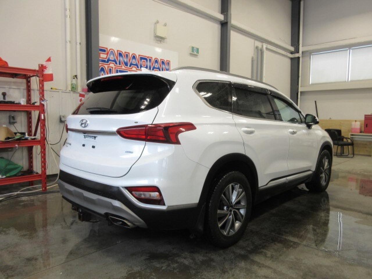 2019 Hyundai Santa Fe PREFERRED AWD, HTD. SEATS, APPLE/ANDROID, 89K! Photo