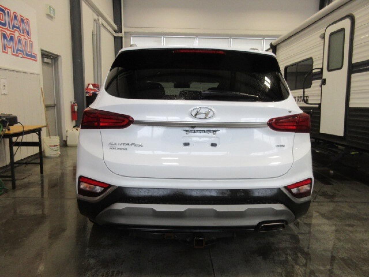 2019 Hyundai Santa Fe PREFERRED AWD, HTD. SEATS, APPLE/ANDROID, 89K! Photo