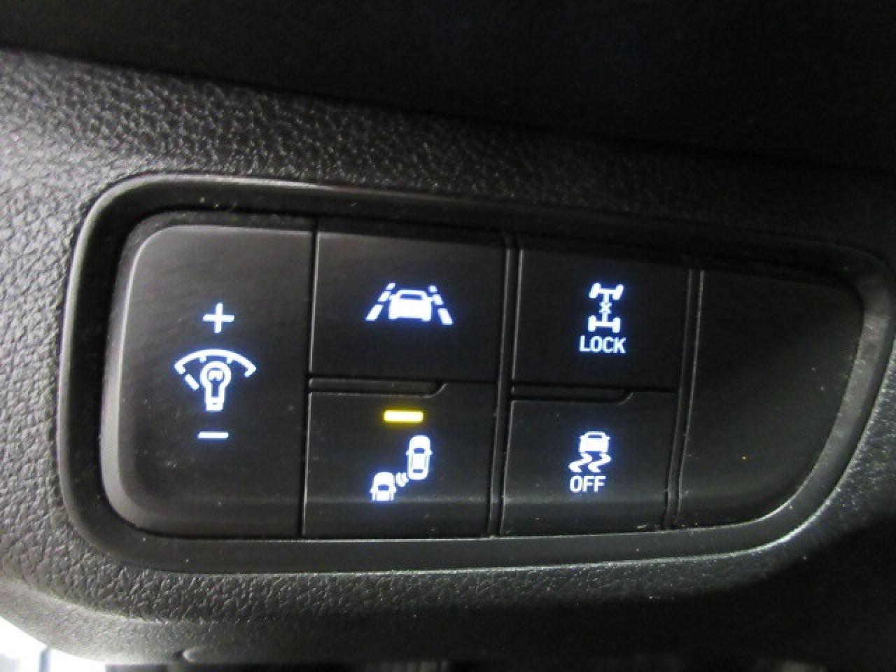 2019 Hyundai Santa Fe PREFERRED AWD, HTD. SEATS, APPLE/ANDROID, 89K! Photo