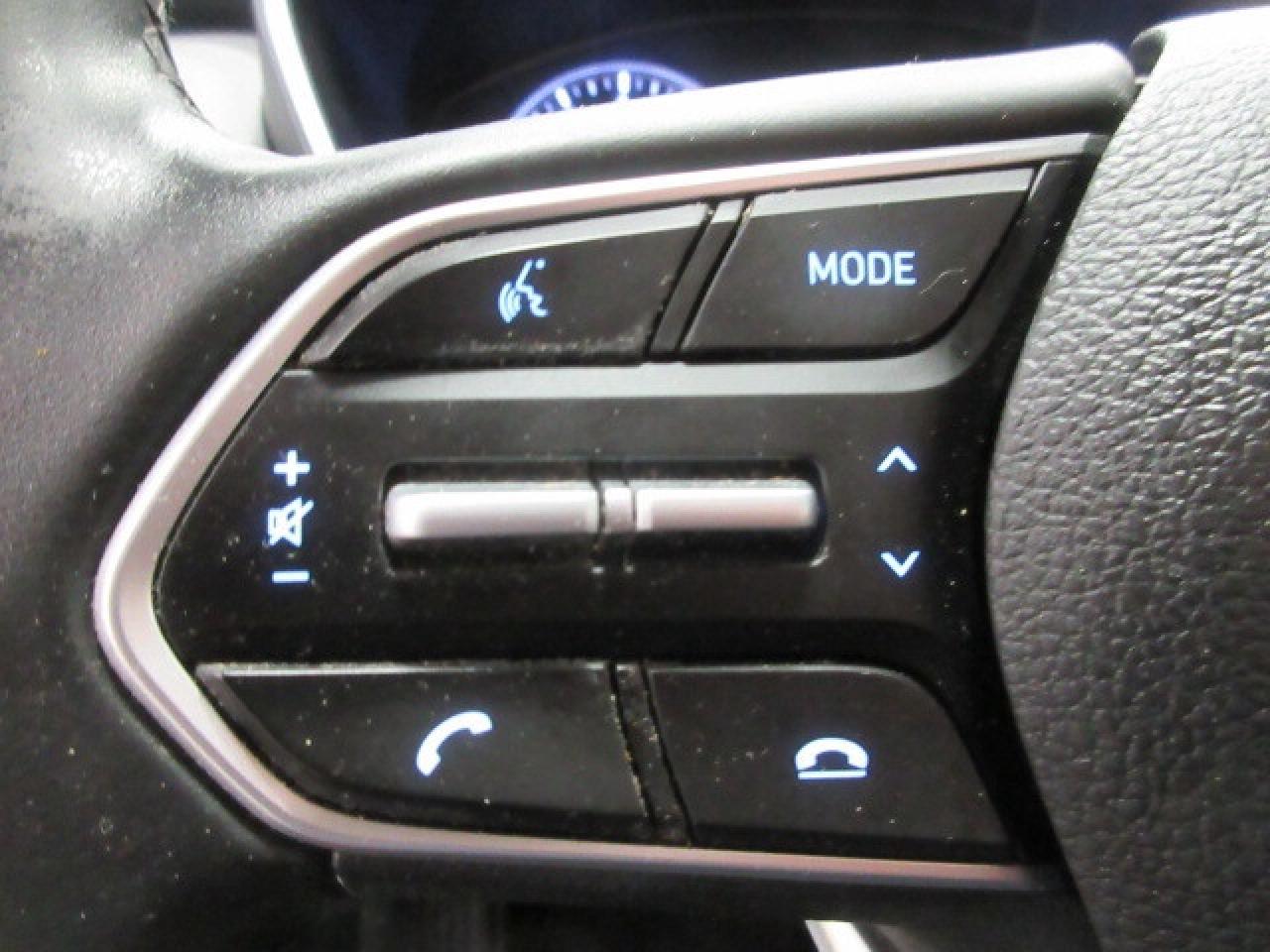 2019 Hyundai Santa Fe PREFERRED AWD, HTD. SEATS, APPLE/ANDROID, 89K! Photo