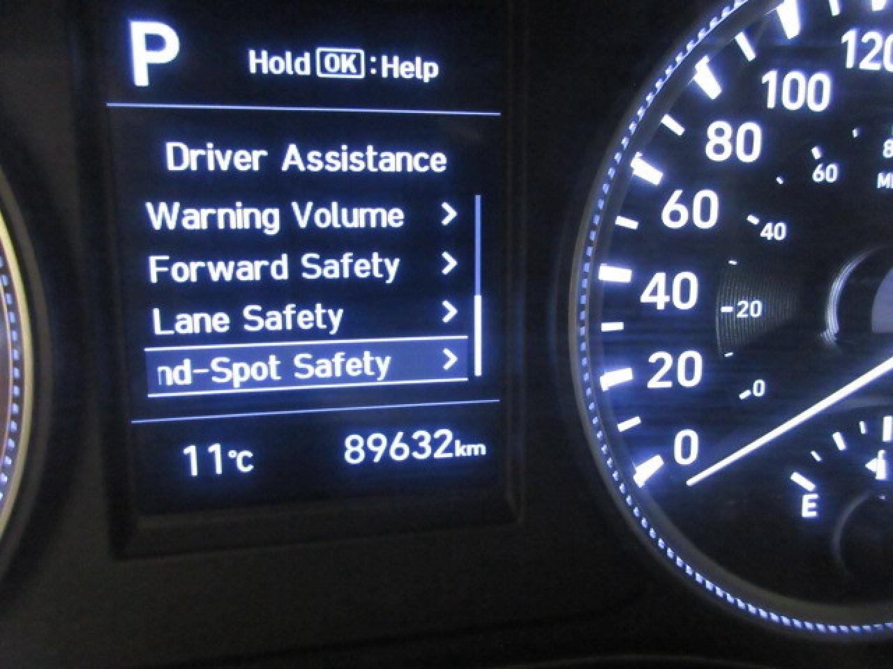 2019 Hyundai Santa Fe PREFERRED AWD, HTD. SEATS, APPLE/ANDROID, 89K! Photo