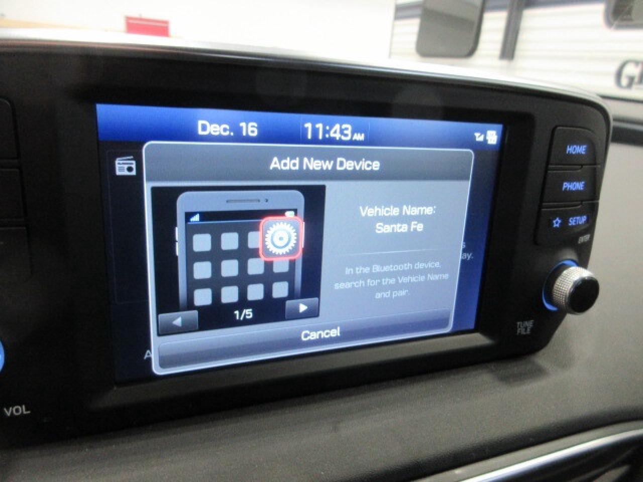 2019 Hyundai Santa Fe PREFERRED AWD, HTD. SEATS, APPLE/ANDROID, 89K! Photo