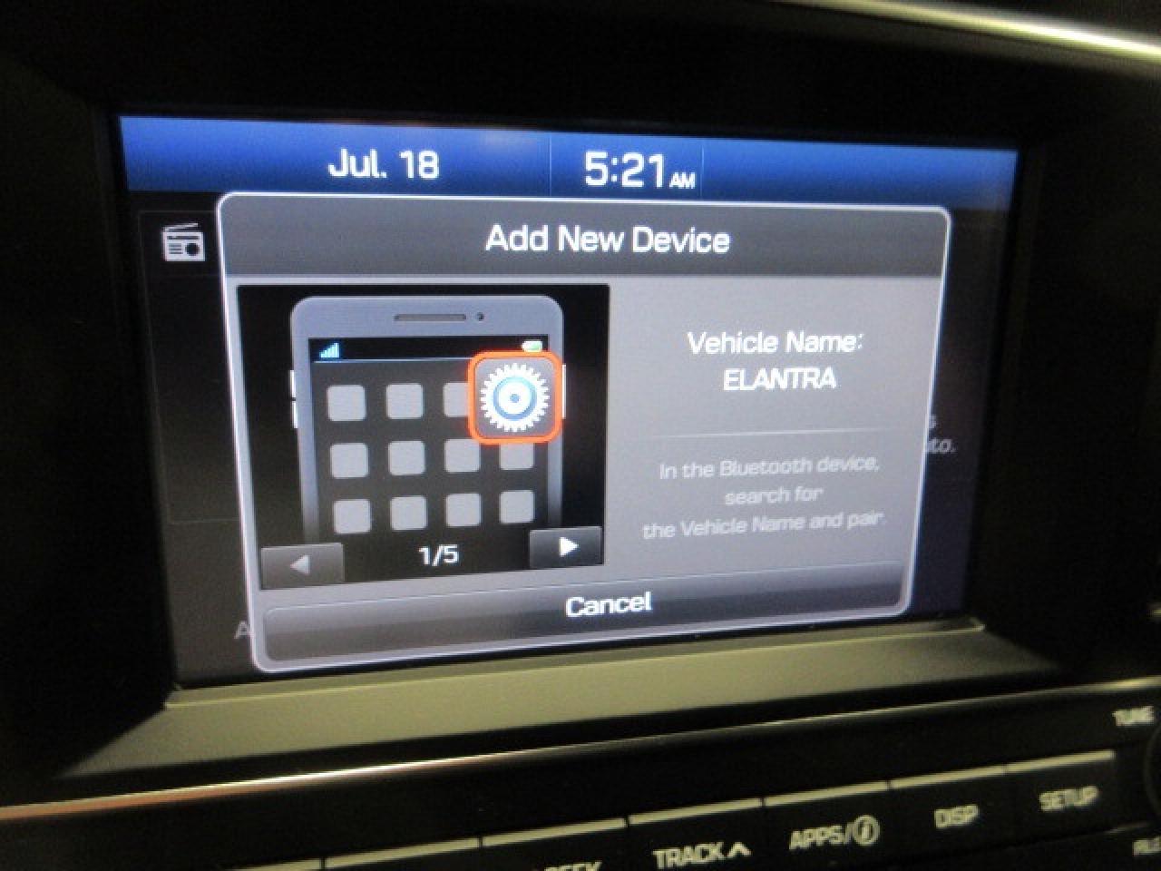 2017 Hyundai Elantra GL, AUTO, A/C, ALLOYS, APPLE/ANDROID, CAMERA, 82K! Photo