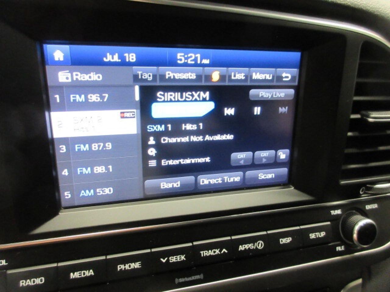 2017 Hyundai Elantra GL, AUTO, A/C, ALLOYS, APPLE/ANDROID, CAMERA, 82K! Photo