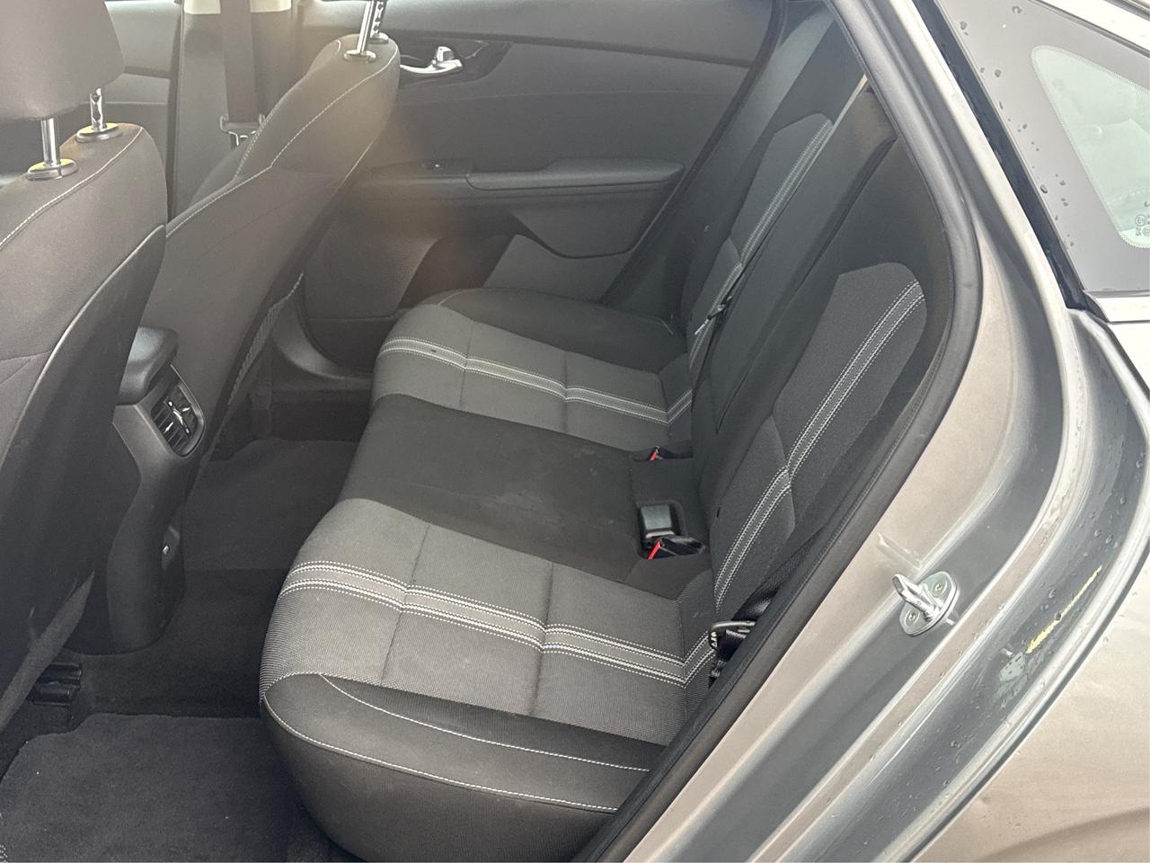 2022 Kia Forte EX IVT HEATED SEATS CLEAN! WE FINANCE ALL CREDIT Photo