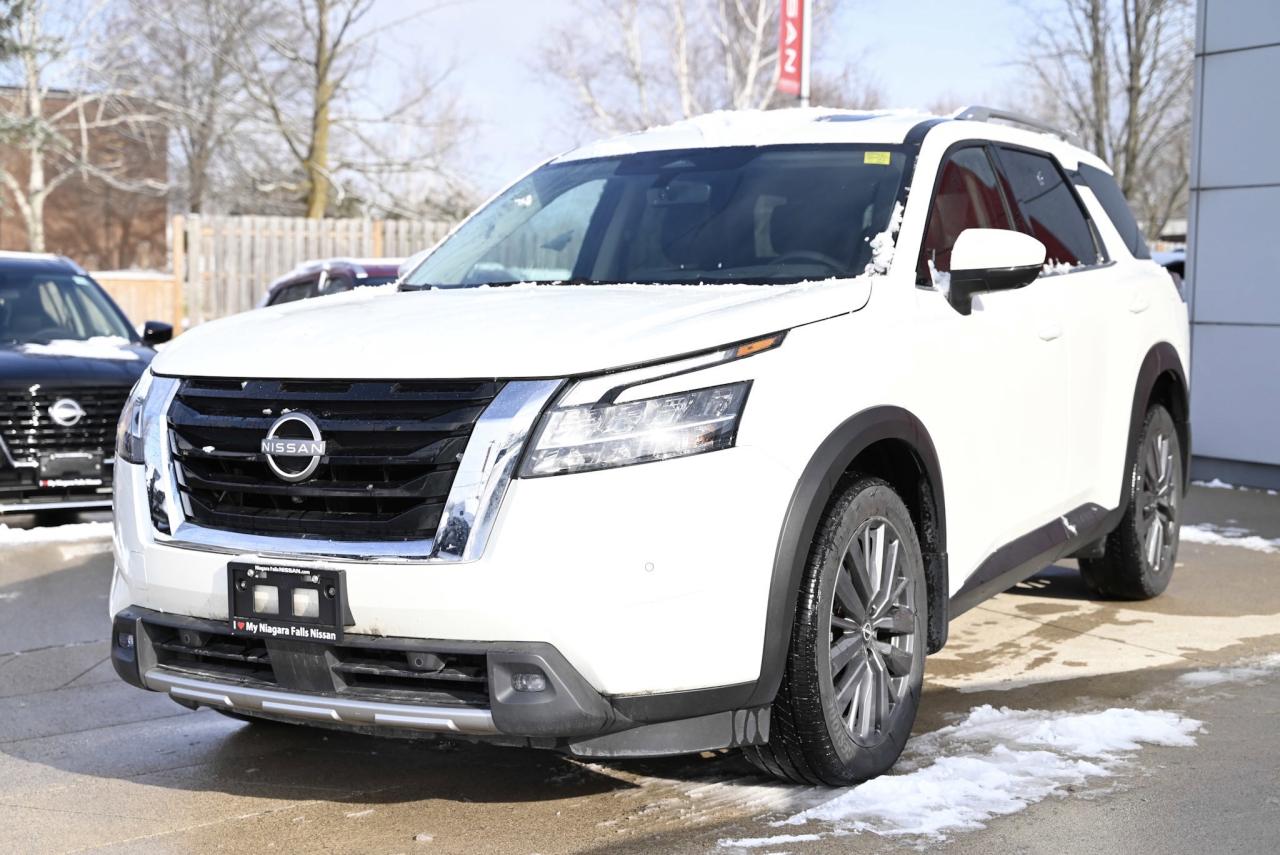 2024 Nissan Pathfinder SL / 8 RIDER /LEATHER/ NAVIGATION / PANO ROOF Photo