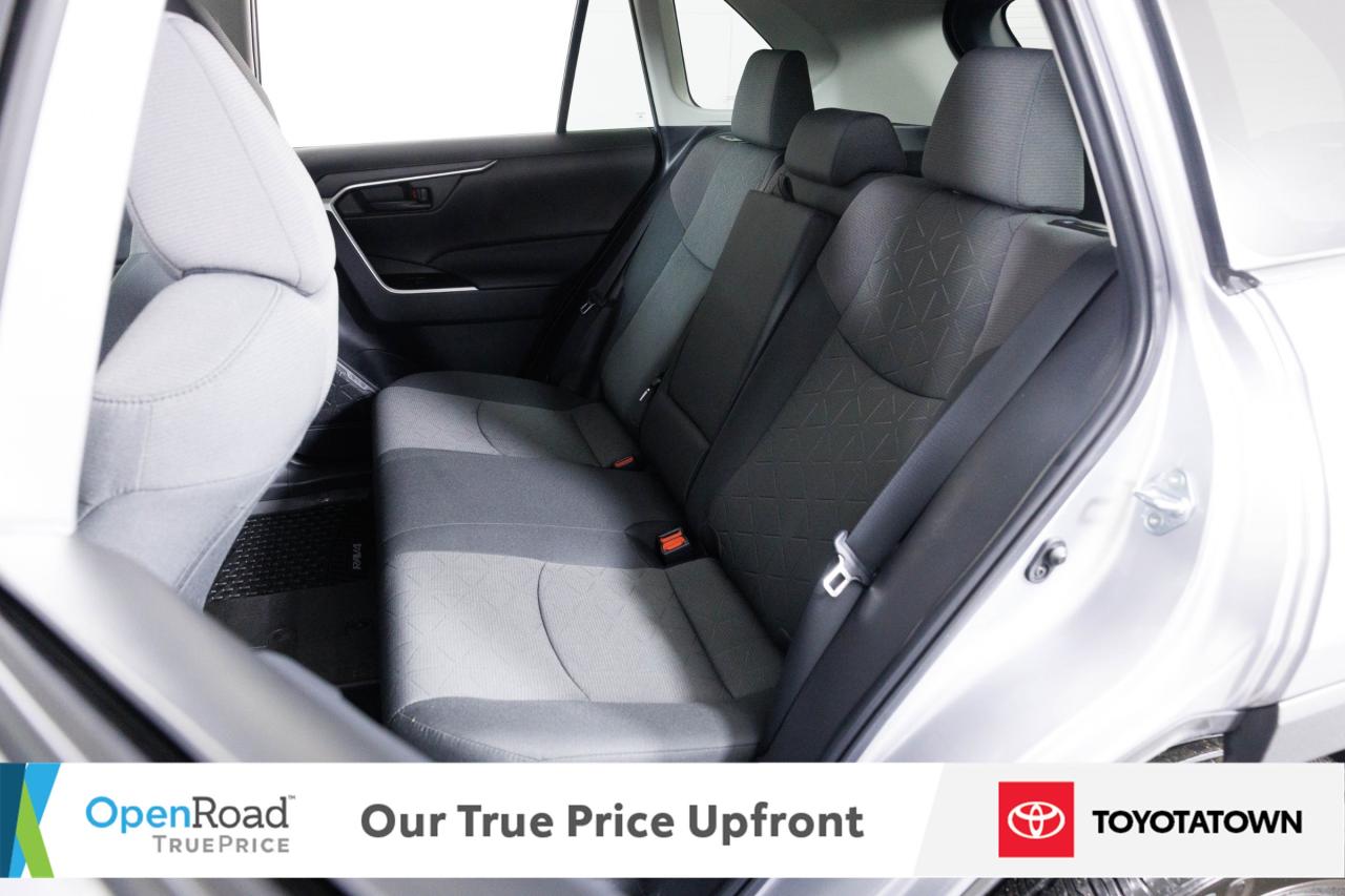 2022 Toyota RAV4 LE! CERTIFIED PRE OWNED! ACCIDENT FREE! ELIGIBLE F Photo