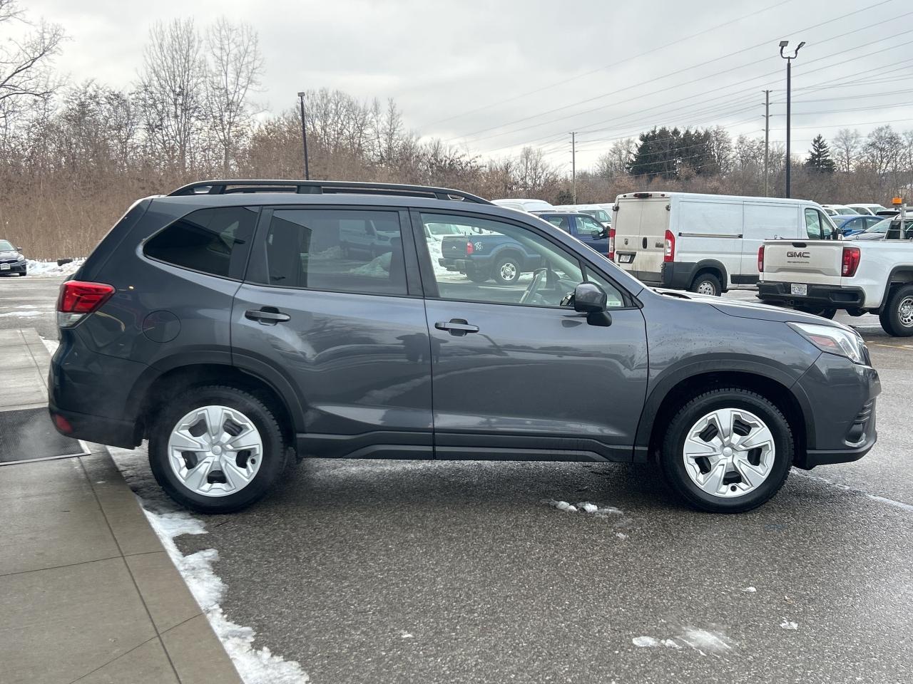 2022 Subaru Forester CVT Photo2